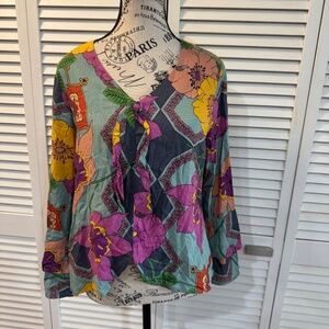 NWOt- Boutique Brand 100% Viscose Floral Multicolor Women's Top